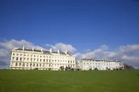 1 Elliot Terrace Hotels in Плімут
