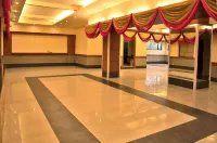 Max Hotels Prayagraj