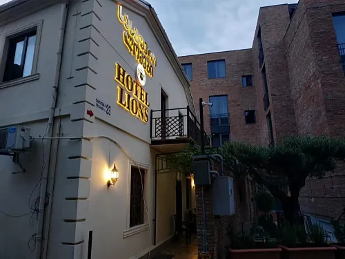 Hotel Lions