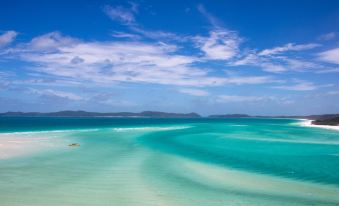 Nomads Airlie Beach