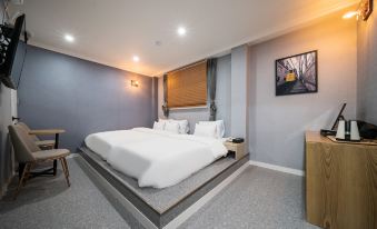 Busan Beomildong Challenge Hotel