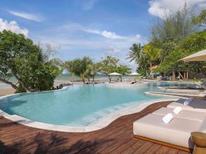 Mercure Rayong Lomtalay Villas & Resort