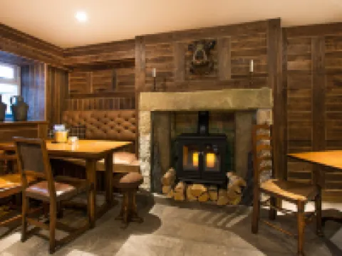 บาร์ลีย์ โมว์ โรงแรมในPendle District