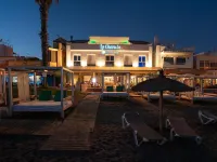 Hotel la Chancla Отели рядом с достопримечательностью «Эль Пало»