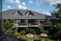 Beach Hotel Resort Hotel di Byron Bay