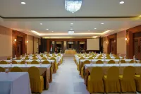 Capa Maumere Resort Hotels in Watumilok