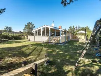 "Jeldrik" - 100m from the Sea