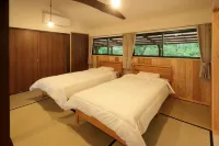 Cottage Kugino Hotels near 明神池鬼官兵衛記念館
