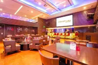 Courtyard by Marriott Bhopal - bar