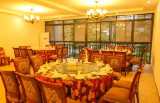 西嶺雪山喜心温泉ホテル