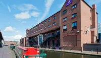 Premier Inn Birmingham City Centre Bridge Street - Bãi đậu xe