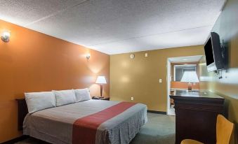 LoneStar Inn and Suites