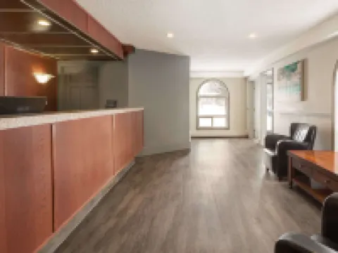 Travelodge by Wyndham Edmonton Airport Hotels in Leduc