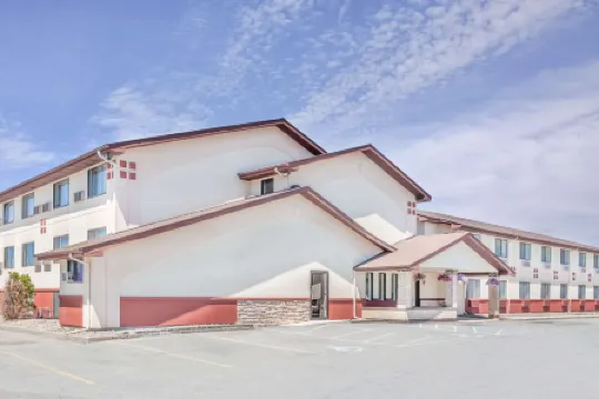 蒙哥馬利溫德姆速8飯店