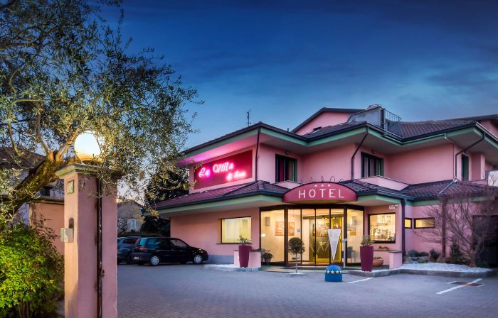 La Villa, Sure Hotel Collection by Best Western