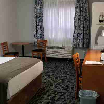 SureStay Plus Hotel by Best Western Lethbridge Rooms