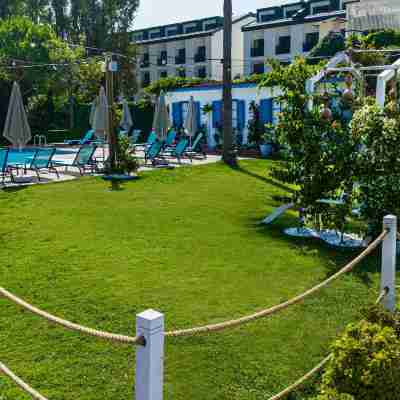 URAS BEACH HOTEL Hotel Exterior