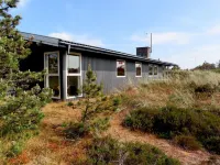 "Elsa" - 700m from the Sea Hotels in Oksbol