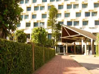 Charoen Hotel Hotels in 