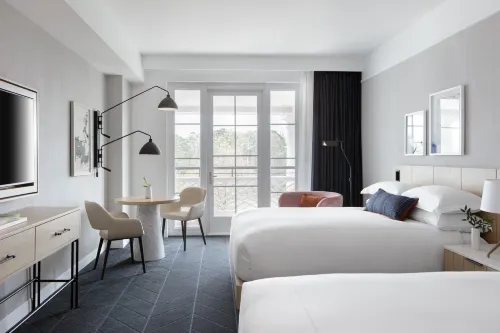 Kimpton THE FORUM HOTEL by IHG