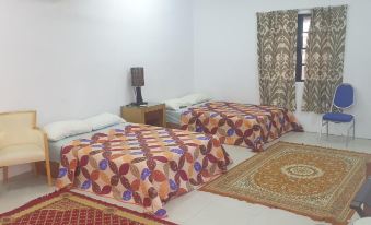 Mri Homestay Sg Buloh - Studio Unit with Chargeable Private Pool