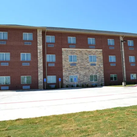 Red River Inn and Suites