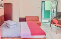Hotel Aida Syariah Mitra RedDoorz Hotels in Karang Asam Ulu