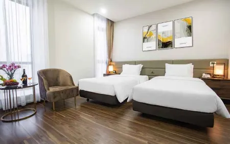 Western Skyline Hotel