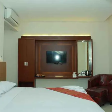 Hotel Mersi Bukittinggi (Hotel Syariah) Отели в г. Букиттинги