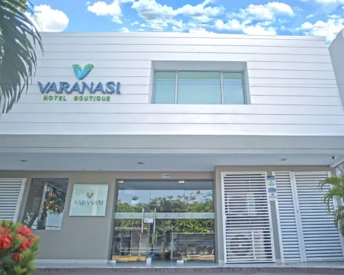 Varanasi Hotel Boutique Aeropuerto Hotels near Crespo