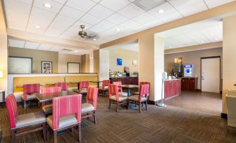 Comfort Suites Northlake