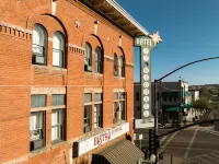 Hotel St. Michael Отели рядом с достопримечательностью «Коммьюнити Нейчер Сентер»