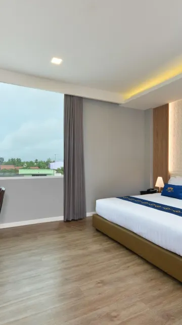 ห้องพรีเมียร์-ห้องไม่สูบบุหรี่(เตียงคิงไซส์)