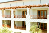 Hotel Casa 425 + Lounge, A Four Sisters Inn Hotels in La Verne