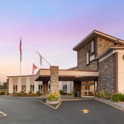 Best Western Summit Inn Hotels near Niagara Aerospace Museum