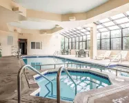 Spark by Hilton Milwaukee Airport - Airport Shuttle