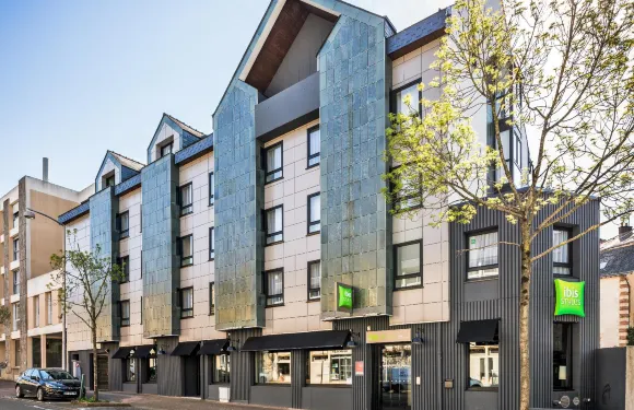 宜必思尚品拉瓦勒中央火車站酒店