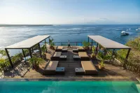Adiwana Warnakali Resort - مسبح على السطح