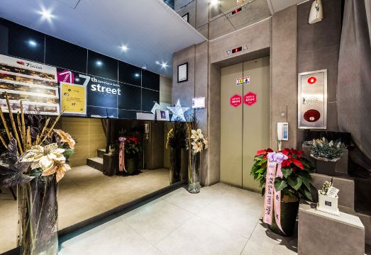 숙소 야경 이미지