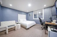 창원 상남동 호텔 드 메종(de MAISON)