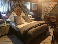 Nthateng Bed and Breakfast Tourism Hotel di Soweto