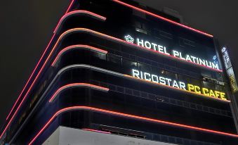 Platinum Hotel