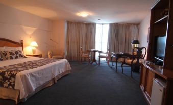 Crystal Palace Hotel