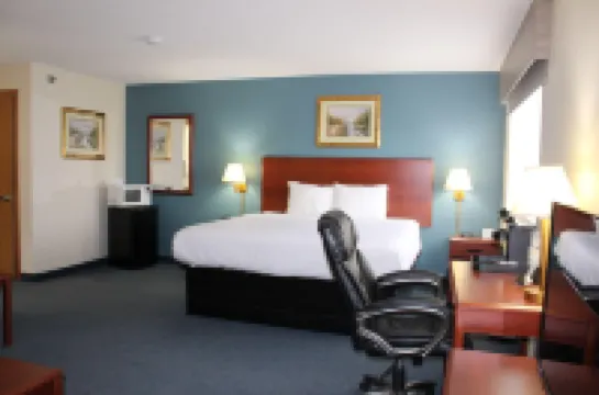 Reston Inn & Suites