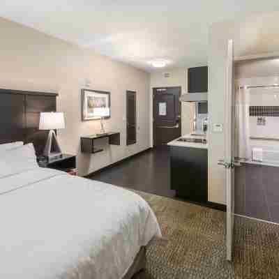 Staybridge Suites Saskatoon - University Rooms