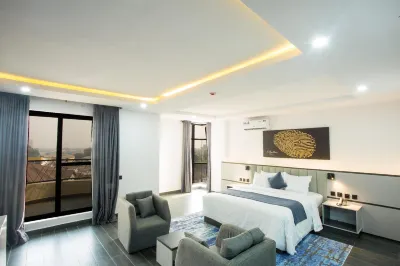 De-Signature Tower Hotel Hotels near Surulere Shopping Complex