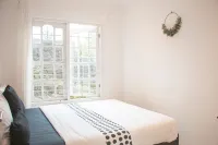 Villa Eldorado - Panorama Sky Meets Paradise Ground Hotels in Batu Layang