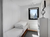 "Melisande" - 950m from the Sea