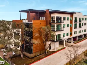 Colton House Hotel