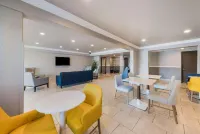 Super 8 by Wyndham Gilroy Hotel a Gilroy